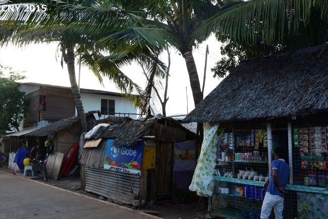 船着き場周辺の村風景。