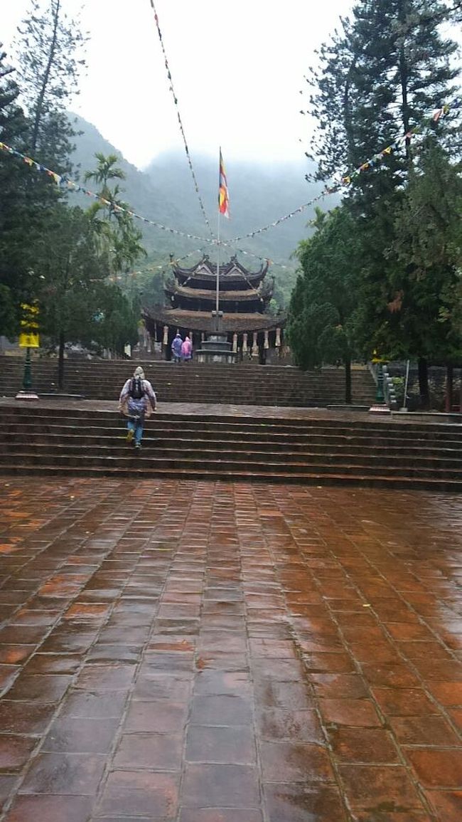 これからパゴダ寺への参詣だ。