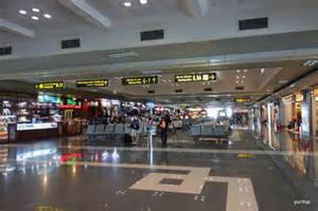 運営に関しては成田空港がアドバイスしていると言う。道理で、Ｓｏｎｙ，Ｂｒａｖｉａの宣伝があちこちに出ていた。