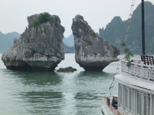 ハロン湾。カメラを失くしたが、良い思い出になった。