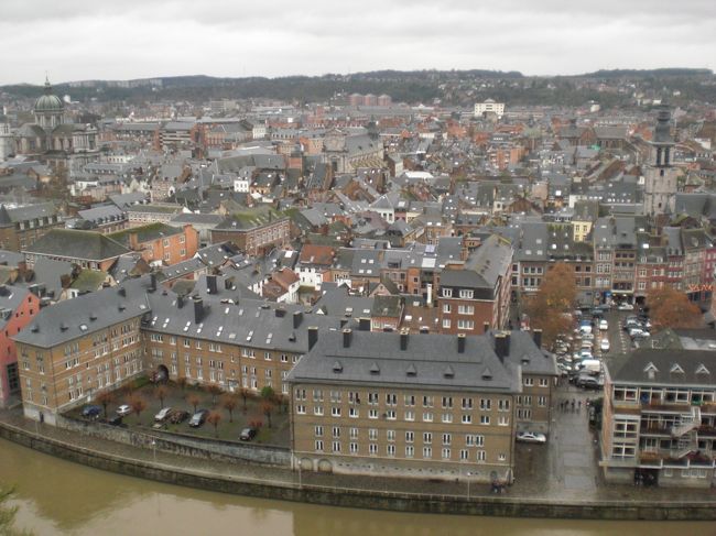 この景色が見たかった。<br /><br />しばらくシタデルからの眺めを堪能し、ブリュッセルに戻りました。