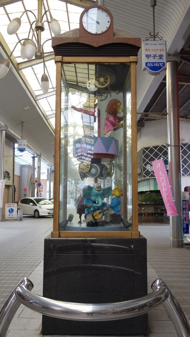 わびさび感満載のカラクリ時計。<br />手書きで、ジャストと１５分、３０分等動く時間が書いてありました。<br /><br />が、どうやら今は、ジャストだけになっている模様です＾＾