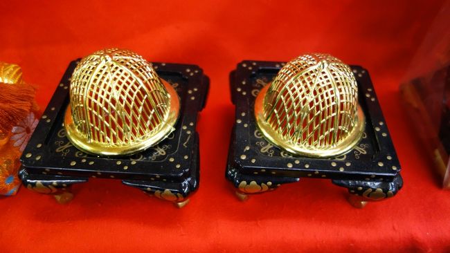 これは、何でしょう？<br />蠅帳？