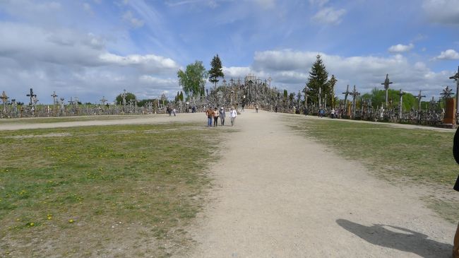 あともう少し。<br /><br />そういえば、ここでウェディングドレスを着て、結婚式をあげているカップルもいた。