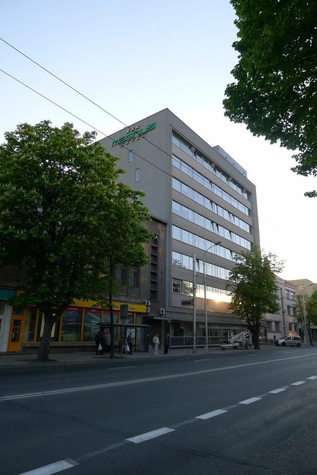 ターミナルのすぐ斜め前には、予約しておいたマグナスホテルがある。これなら迷いようもない。