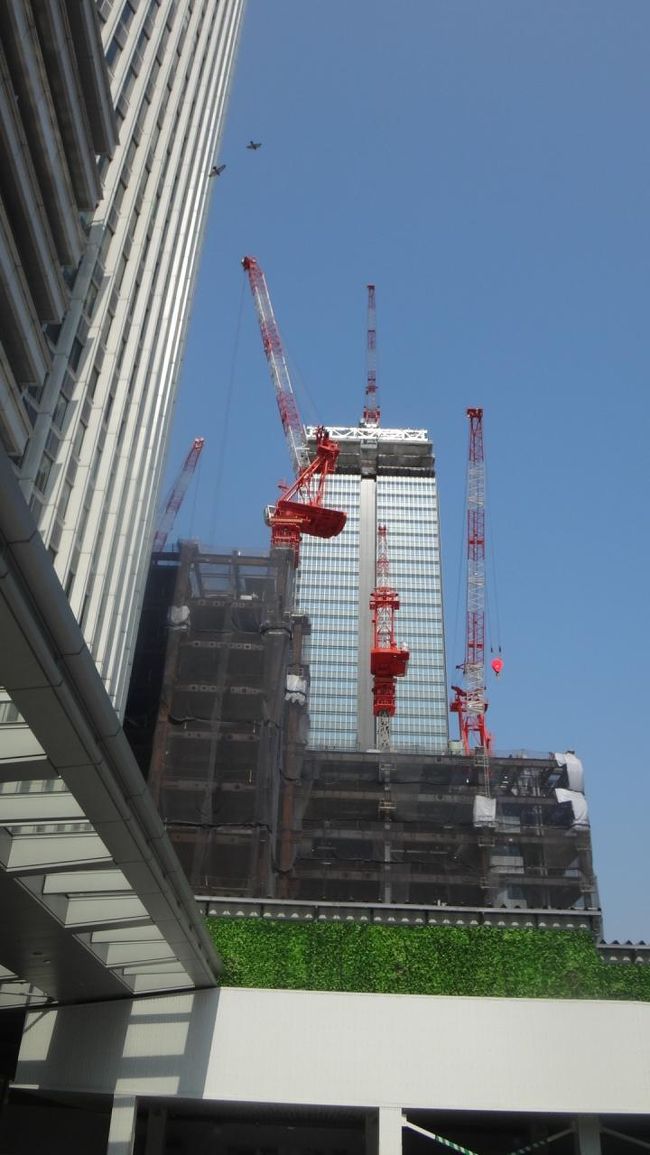 高島屋のお隣の様子