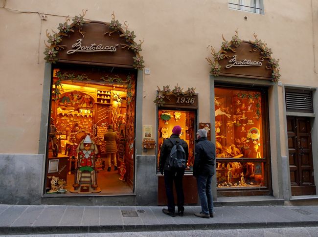 14 12ニース フィレンツェ チンクエテッレドライブ旅行24 ピノキオショップbartolucci Bargello国立博 昼食 フィレンツェ イタリア の旅行記 ブログ By Suomitaさん フォートラベル