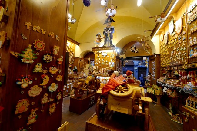 14 12ニース フィレンツェ チンクエテッレドライブ旅行24 ピノキオショップbartolucci Bargello国立博 昼食 フィレンツェ イタリア の旅行記 ブログ By Suomitaさん フォートラベル