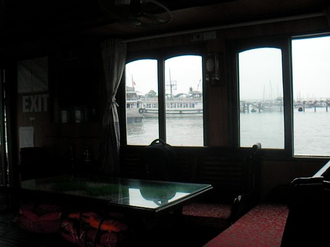 船内の様子です。