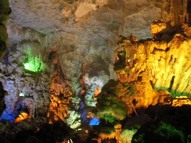 きれいなライトアップで、とても幻想的です。