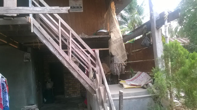 スレイプラン村のホームステイの日本人の年金者は【Ｓ】さんは岐阜県から来ました。