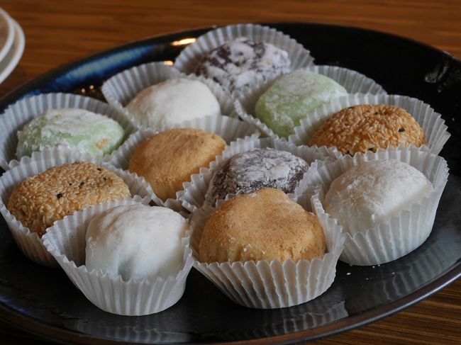 デザートです。ミニ饅頭。