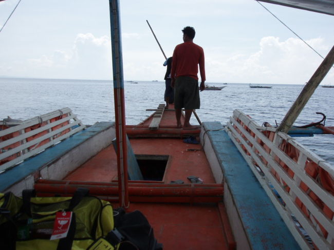 これが泊るホテル専用のボート。