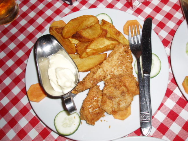 上と似てるけど、こっちはフィッシュアンドチップス。