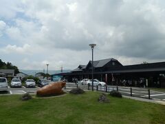 車で隣の駅、阿蘇駅に向かいました。

この駅は、道の駅「阿蘇」がすぐ横にあり、列車利用者・車利用者にとっても阿蘇観光の拠点です。