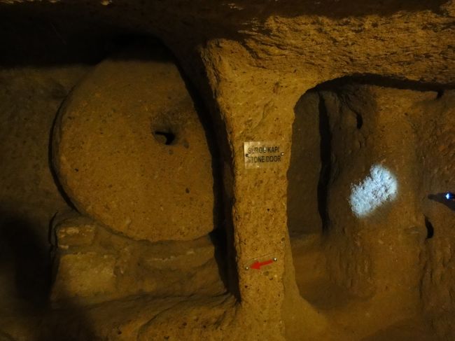 これは、通路をふさぐドア。敵が侵入してきたら、この丸いドアを転がして通路をふさぐらしいのだが、ドアの初速を考えるとかなり早めに動かさないと間に合わないのではなかろうか。