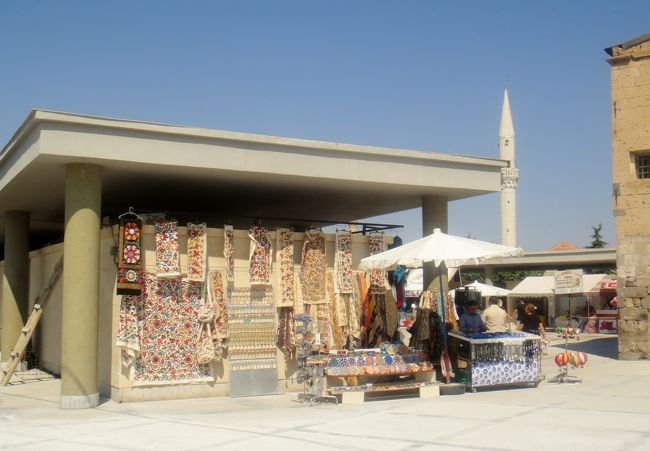 絨毯屋さん。一体いくら位するのだろう？