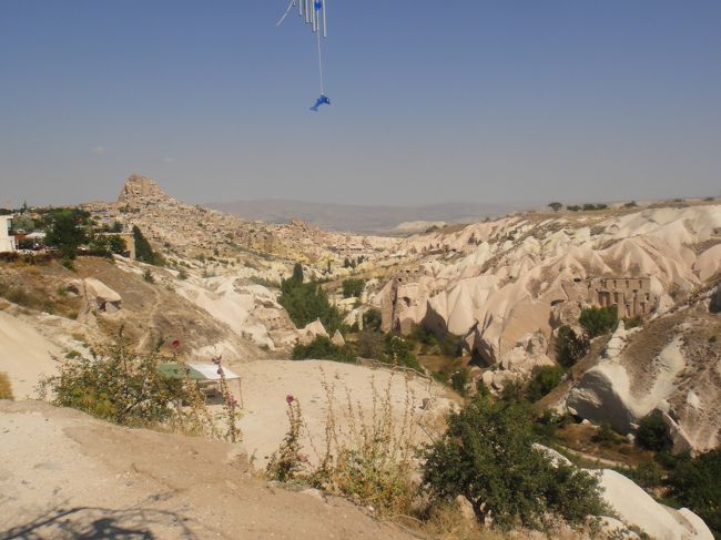 この辺りはウチヒサール城の裏側あたり。