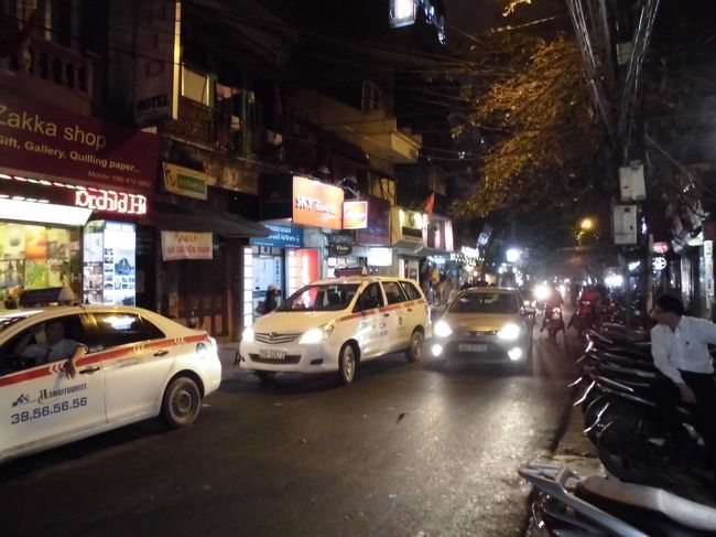 カウゴー（Cau Go St)通り。