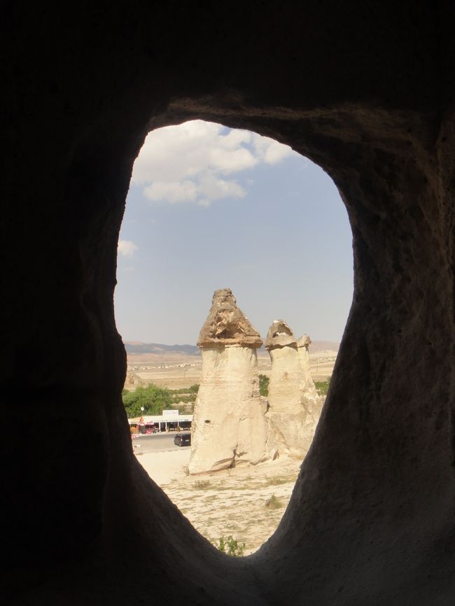 登った穴から撮影。