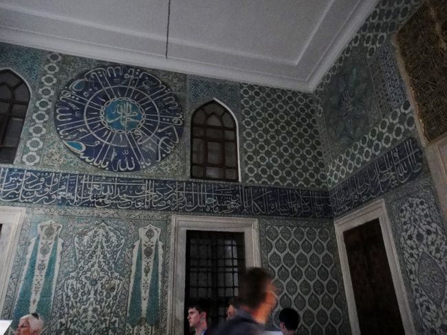 タイルも細かい。