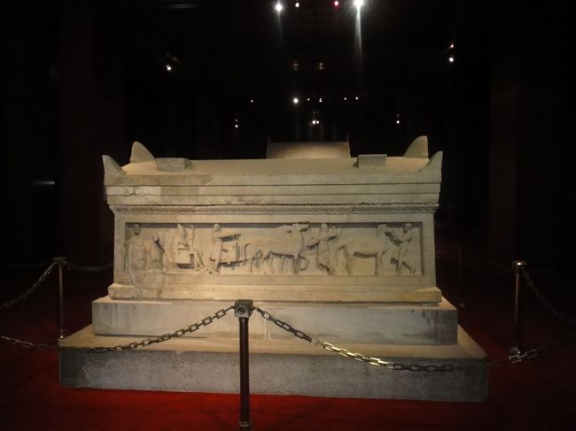アレキサンダー大王の棺。