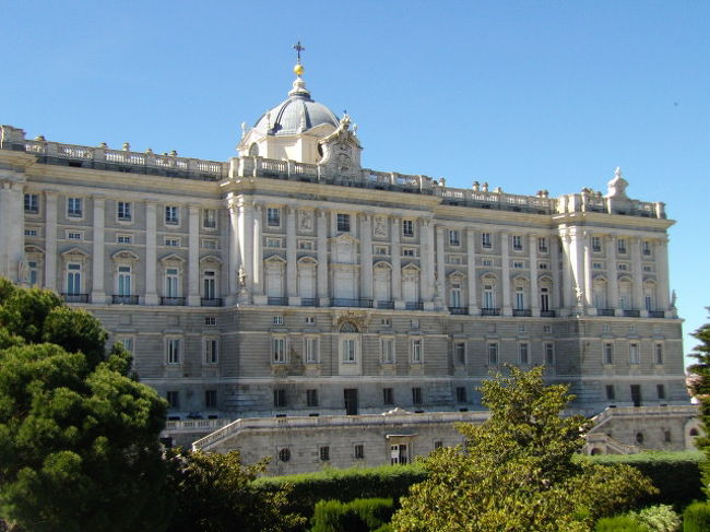 マドリード王宮に到着しました。