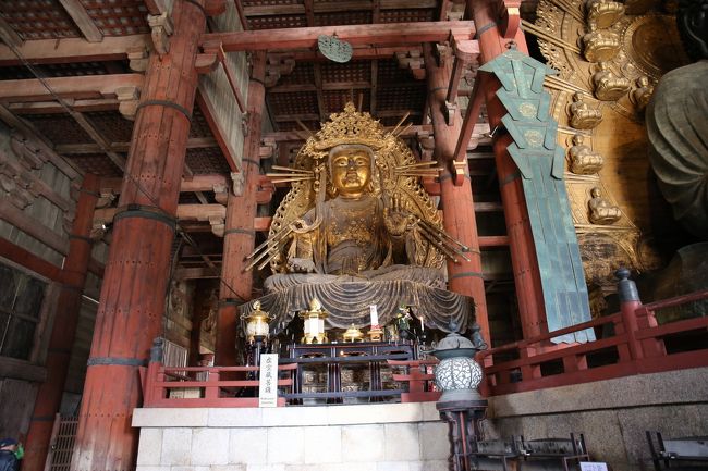 大仏様の左にある仏様