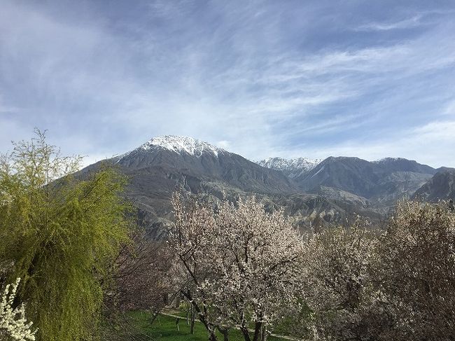 ぽかぽか温かい。<br /><br />これから行くスカルドはかなり寒いそうだ。<br />Ｋ２登山の拠点となる町だもんね。