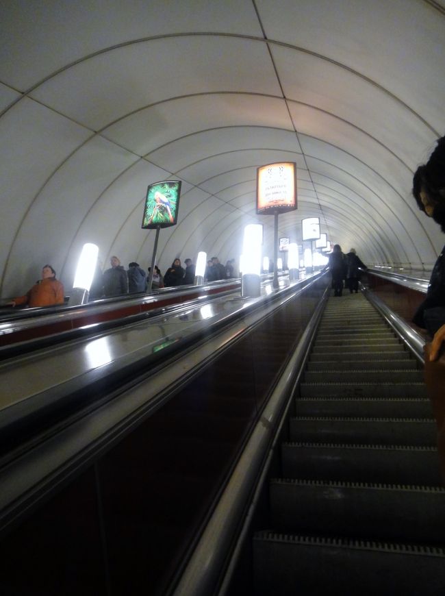 夕食後はホテルに帰ったのだが、サンクトの夜景を撮影したかったため、地下鉄で中心地へ出向く事にした。<br />