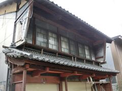 越前の各藩は参勤交代に、栃ノ木峠越えをする北国街道を通っていた。
そして今庄宿を利用。

