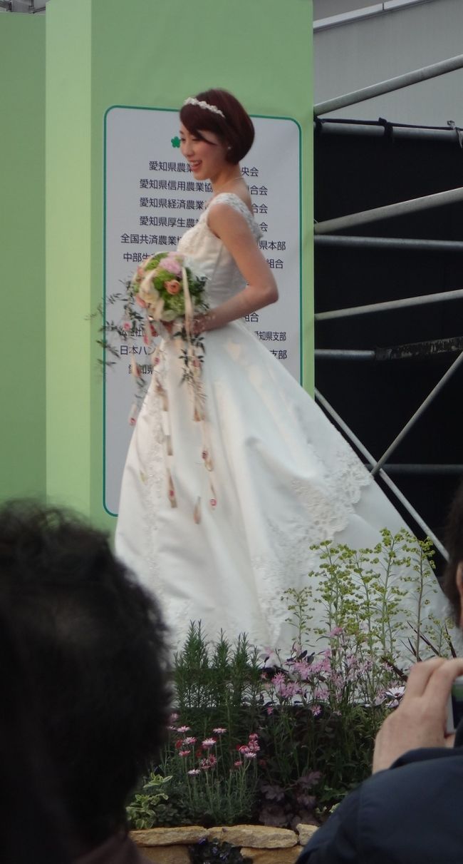 ドレスのふんわりがいい。