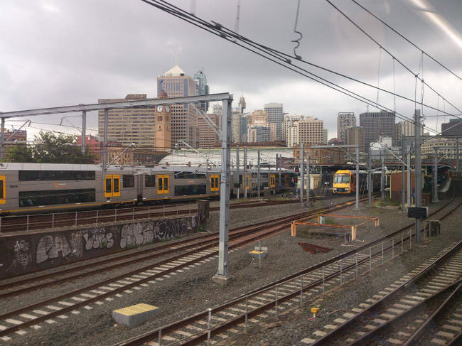 セントラル駅に近い場所から地上に出ました。