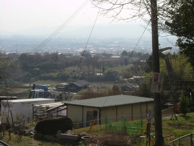 田原の里への山道