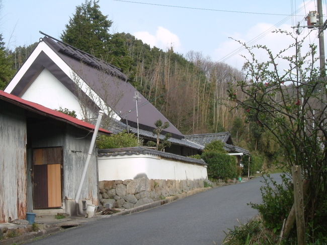 田原の里への山道