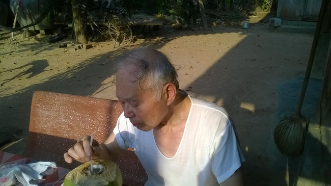 ささんはホームステイに楽しんでいる。