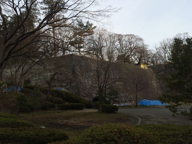 まずは三の丸が見えてきます