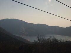 芦ノ湖見えて来ました。