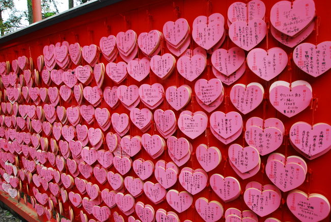 皆様の恋の願いが叶いますよう、影ながら願っております。<br />