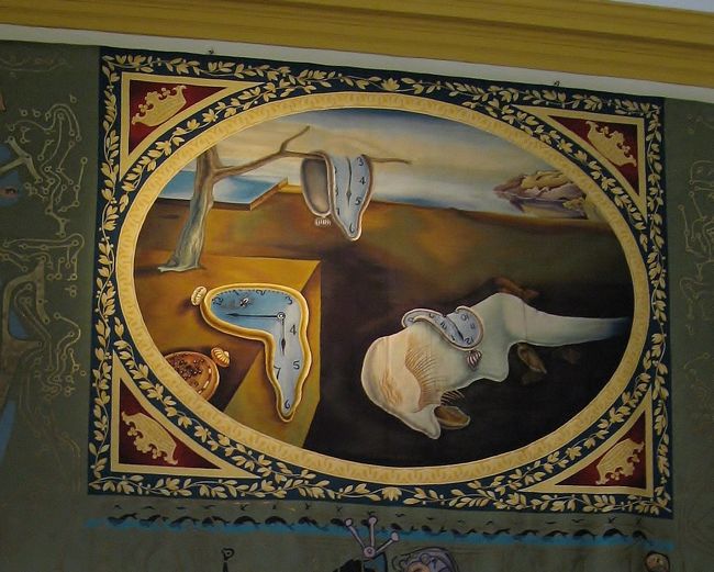 この時計が歪んでいる絵はわりと有名かもしれない。<br />