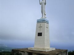 島一番の高所、タポチョ山。山頂の駐車場への最後の登りがかなり急な坂。この周囲は追い詰められた日本軍が最後に抵抗した地域。