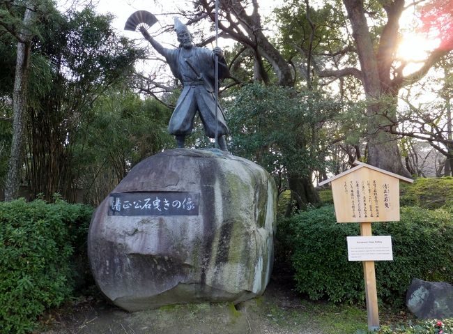 加藤清正公石曳きの像