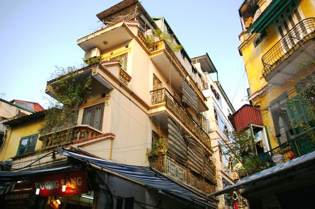 古い建物が残る市街地。