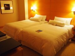 今回お世話になったホテルは【ウェスティン都ホテル】さん。
岡崎エリアにある有名なホテル。
なんと無料でお部屋のアップグレードをしていただき、セミスウィートルームへ！