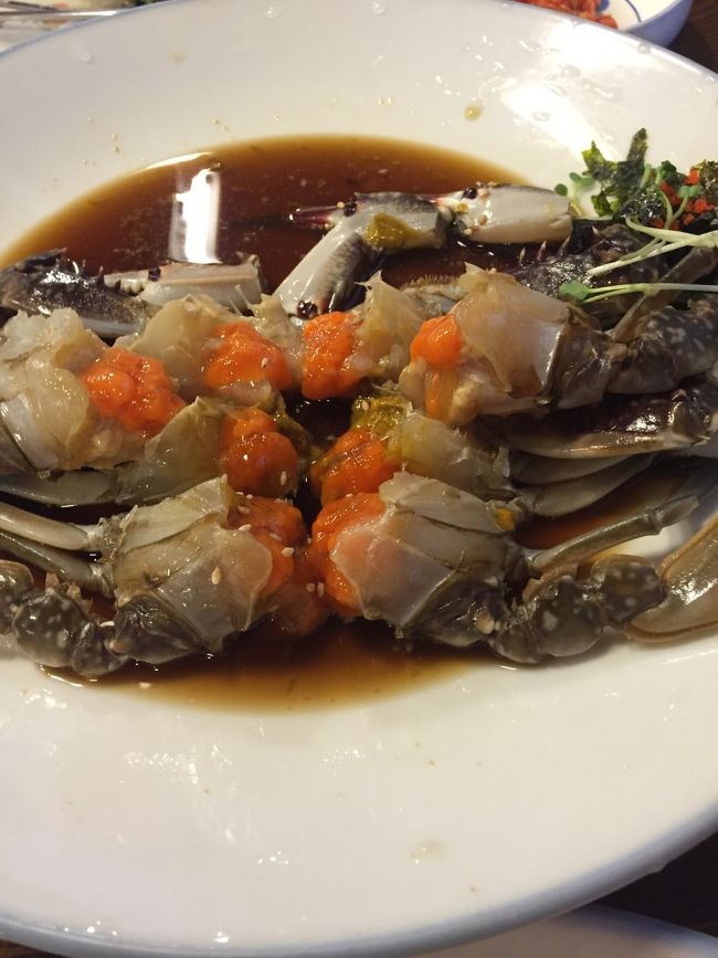 2日目の昼食はホテルからタクシーに乗って、カンジャンケジャンです！<br /><br />アグランコッケランさんも最高に美味しくて、リピート決定！<br /><br />ここでもビールと韓国焼酎で乾杯?<br /><br />皆さん、韓国で売ってる韓国焼酎と日本で売ってる韓国焼酎って、同じ商品でも味が違うって知ってました？？<br />自分も知らなかったんですけどね。。。<br /><br />韓国で売ってる方がまろやかで飲みやすいです。これも日本に帰ってきてからネットで注文しましたよ！<br />韓国焼酎（現地品）　チョウムチョロム　<br />360ml×6本<br /><br />美味しかったので、機会あれば是非飲んで下さい。栓を抜く前に良く振って下さいね。まろやかさがアップしますよ！