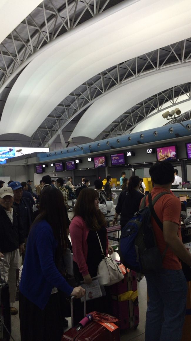 関空を深夜に出発するタイ航空