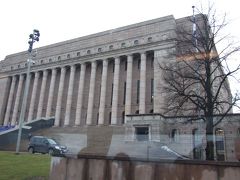  エドゥスクンタ(Parliament of Finland)は、フィンランド共和国の一院制議会である。