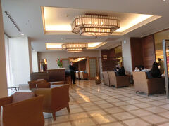 トロピックスラウンジ＆バーにやってきました