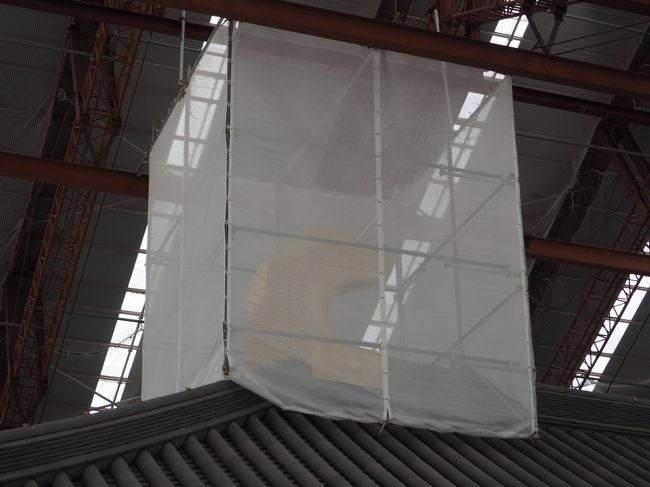 鴟尾のところをアップ。