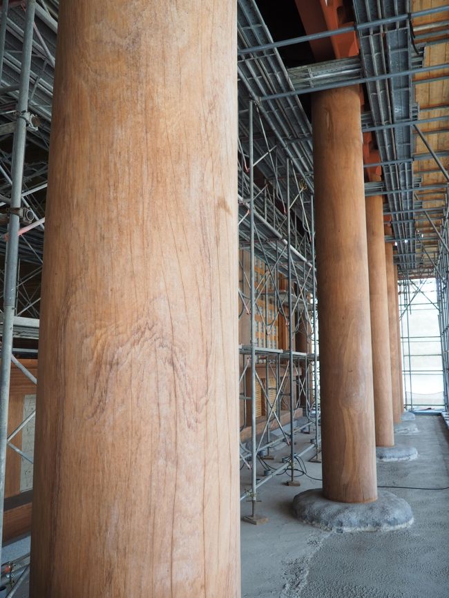 この柱良いですね。<br />ちょっと、感動もの。